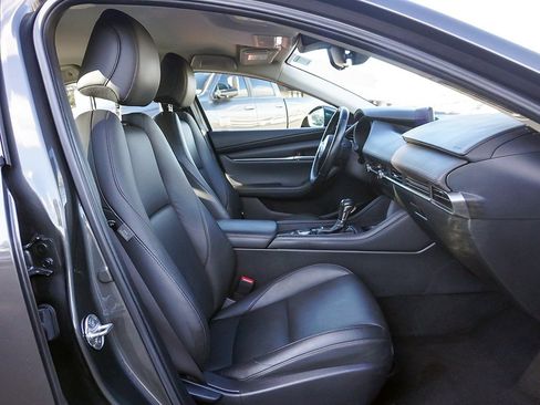 Used 2020 MAZDA MAZDA3 Select image 29