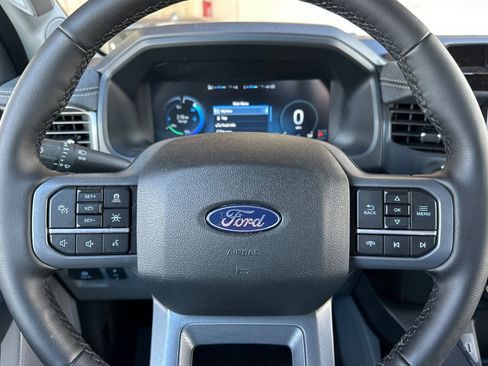 Used 2025 Ford F150 Lightning Flash AWD/4WD image 19