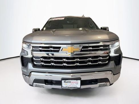 Used 2023 Chevrolet Silverado 1500 LTZ w/ Technology Package AWD/4WD image 2