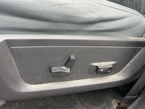 Used 2016 RAM 1500 Big Horn image 8