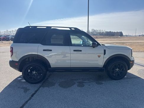 Used 2025 Ford Bronco Sport Badlands image 4