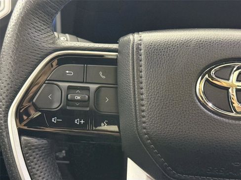 Used 2023 Toyota Tundra Platinum w/ Advanced Package image 18