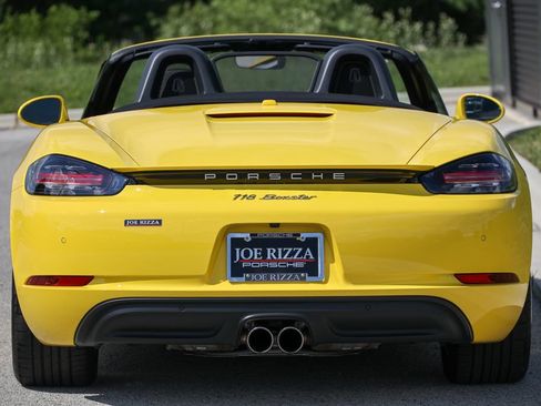 Certified 2024 Porsche 718 Boxster RWD image 42