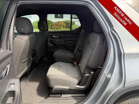 Used 2023 Chevrolet Traverse LT AWD/4WD image 32