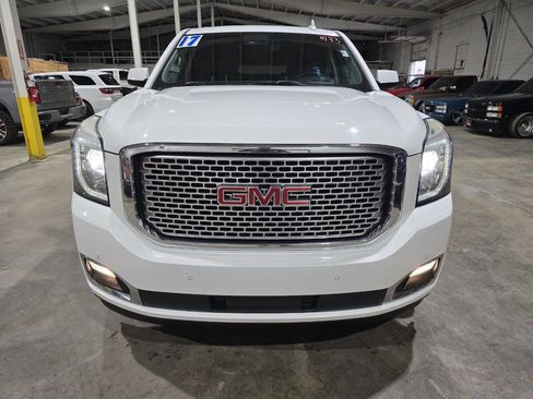 Used 2017 GMC Yukon Denali w/ Open Road Package AWD/4WD image 19