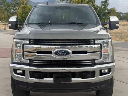 Used 2019 Ford F350 Lariat AWD/4WD image 2