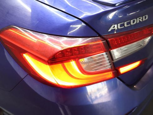 Used 2019 Honda Accord Sport image 28