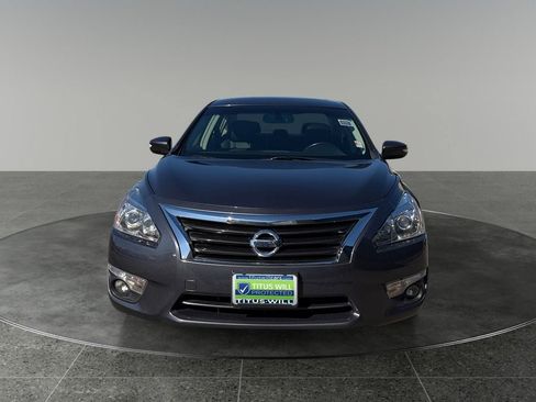 Used 2013 Nissan Altima 2.5 SL FWD image 2