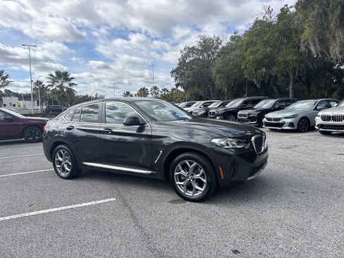Used 2024 BMW X4 xDrive30i image 2