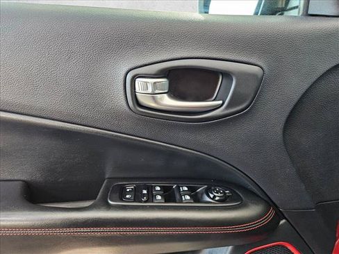 Used 2020 Jeep Compass Trailhawk w/ Cold Weather Group AWD/4WD image 26
