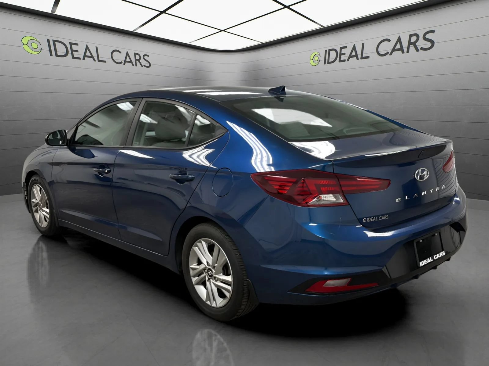Used 2020 Hyundai Elantra Value Edition FWD image 3