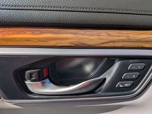 Used 2019 Honda CR-V EX-L image 11
