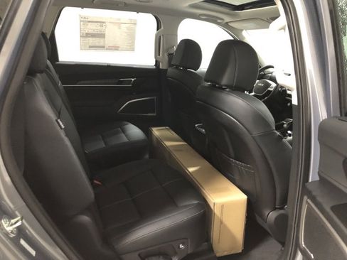 New 2025 Kia Telluride EX w/ EX Captain's Chair Package image 10