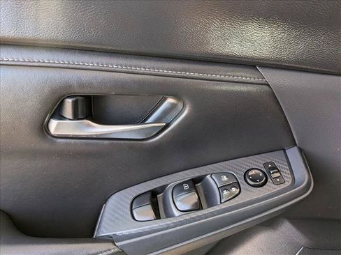 Used 2023 Nissan Sentra SV FWD image 14