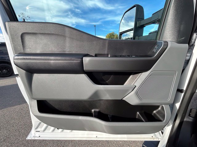 Used 2025 Ford F350 XLT AWD/4WD image 28