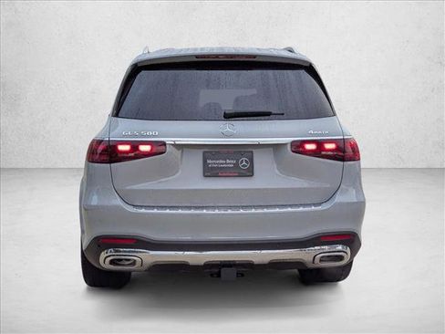 New 2026 Mercedes-Benz GLS 580 4MATIC image 7