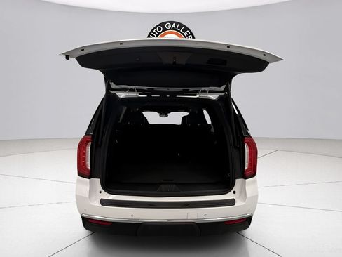 Used 2024 GMC Yukon SLT AWD/4WD image 30