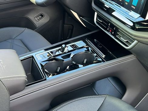 New 2026 Volkswagen Atlas Cross Sport SE image 10