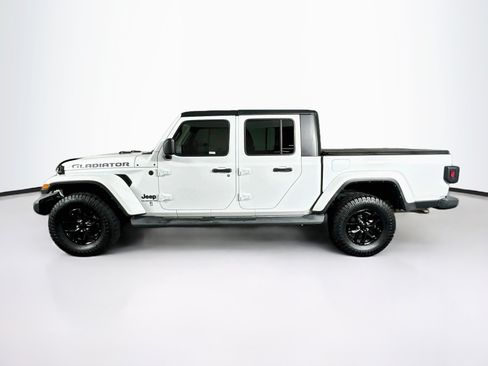 Used 2022 Jeep Gladiator Sport AWD/4WD image 4
