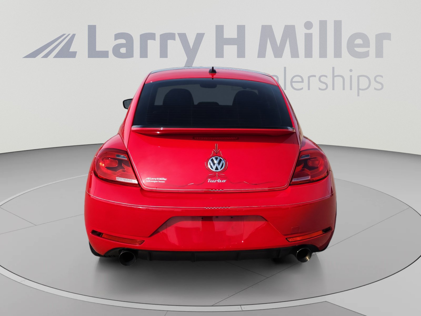 Used 2014 Volkswagen Beetle R-Line FWD image 4