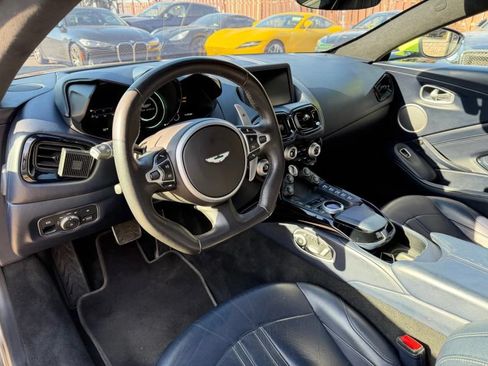 Used 2020 Aston Martin V8 Vantage Coupe RWD image 12