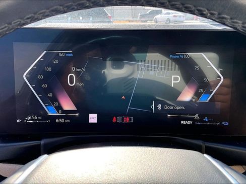 Used 2023 BMW 330e image 29