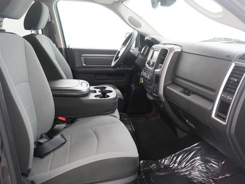 Used 2023 RAM 1500 Classic SLT AWD/4WD image 13