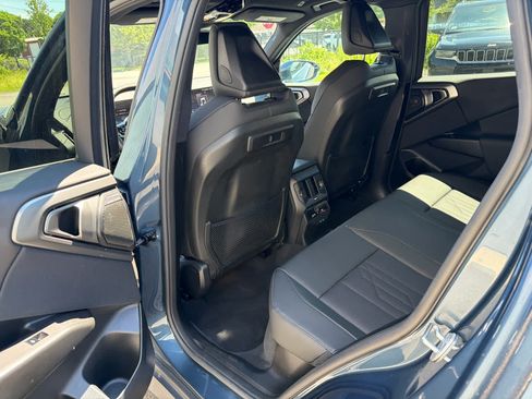 Used 2026 BMW X3 xDrive30i w/ Premium Package AWD/4WD image 7