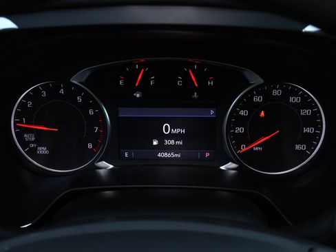 Used 2025 Chevrolet Blazer LT FWD image 16