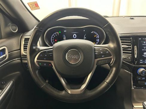 Used 2020 Jeep Grand Cherokee Limited AWD/4WD image 9