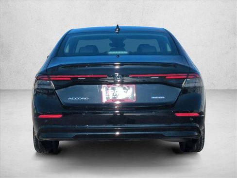 Certified 2025 Honda Accord EX-L image 7