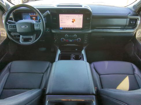 Used 2023 Ford F250 Lariat w/ Chrome Package image 13