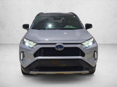 Used 2024 Toyota RAV4 XSE AWD/4WD image 2