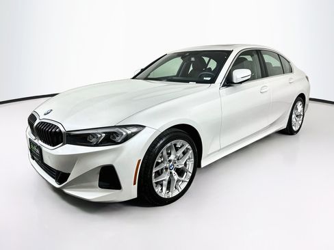 Used 2026 BMW 330i xDrive Sedan AWD/4WD image 3