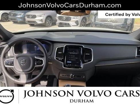 Used 2025 Volvo XC90 B5 Ultra w/ Protection Package Premier AWD/4WD image 10