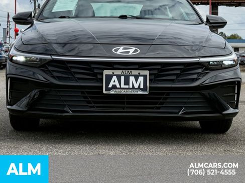Used 2024 Hyundai Elantra SEL FWD image 6
