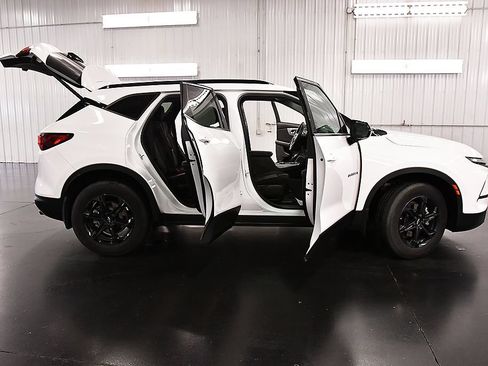 Used 2023 Chevrolet Blazer LT w/ Convenience Package AWD/4WD image 29