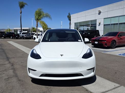 Used 2023 Tesla Model Y Performance AWD/4WD image 7