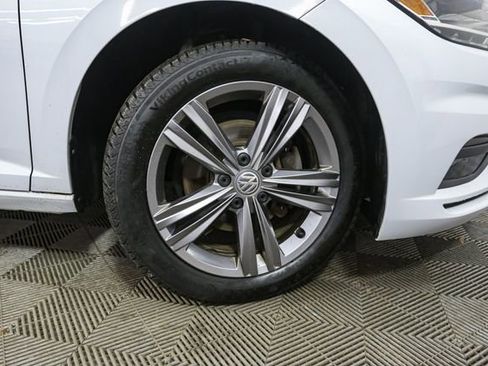 Used 2019 Volkswagen Jetta R-Line image 14