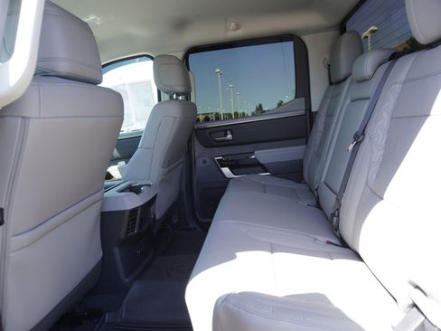Used 2024 Toyota Tundra Limited AWD/4WD image 16