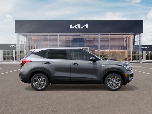 New 2026 Kia Seltos LX AWD/4WD image 7