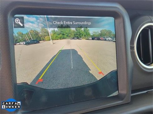 Used 2020 Jeep Gladiator Overland image 25