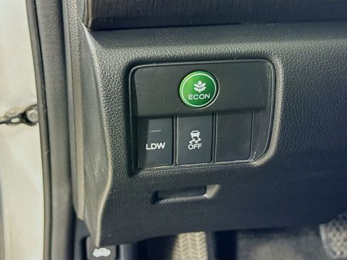 Used 2015 Honda Accord Touring image 10
