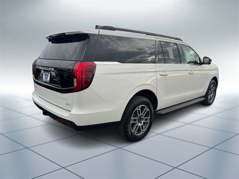 New 2025 Ford Expedition Max Active image 3