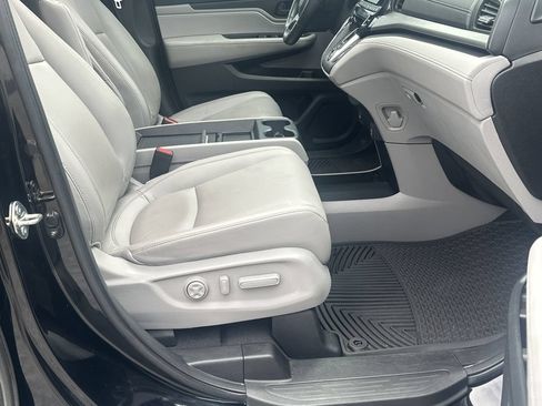 Used 2021 Honda Odyssey EX-L image 14