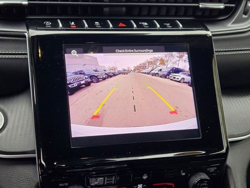 Certified 2024 Jeep Grand Cherokee L Altitude image 28