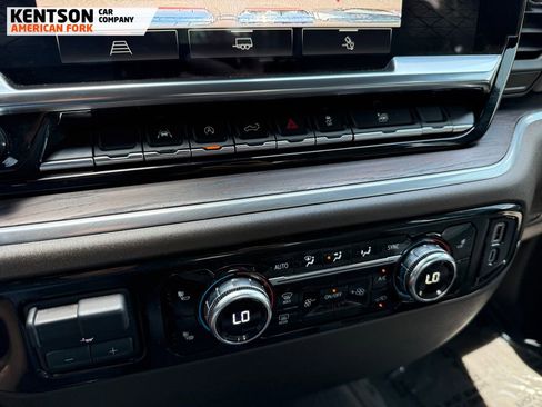 Used 2024 GMC Sierra 1500 SLT image 24