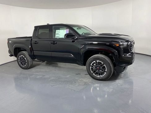 New 2026 Toyota Tacoma TRD Sport image 3