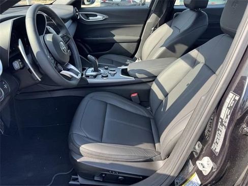 New 2025 Alfa Romeo Giulia image 13