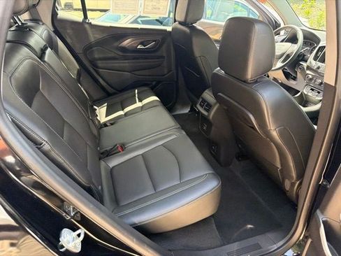Used 2023 GMC Terrain SLT w/ Elevation Edition FWD image 25